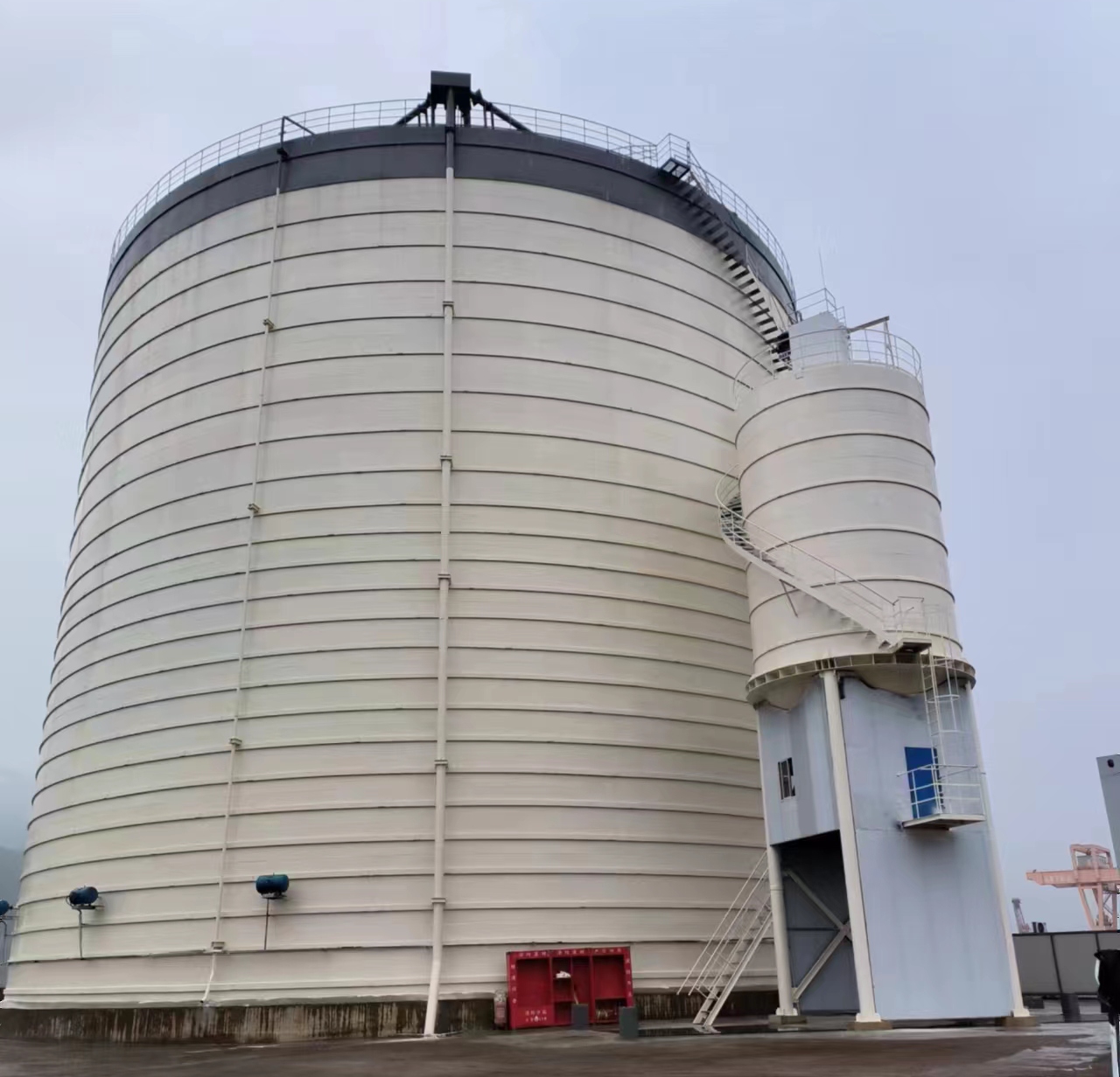 白马井镇10万吨水泥钢板库